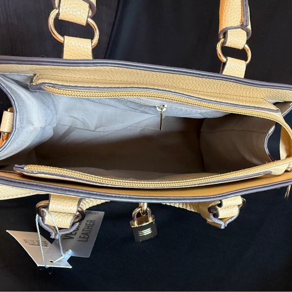 NWT Elegant Vegan Leather Yellow Handbag with removable strap - Picture 9 of 10